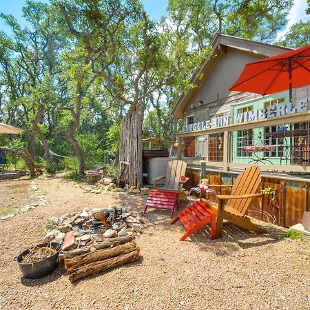 Snuggle Inn Wimberley Cabin With Fire Pit And Deck Ngoại thất bức ảnh
