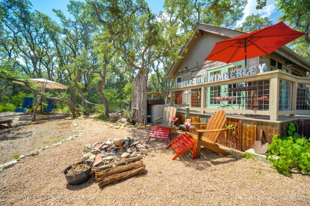 Snuggle Inn Wimberley Cabin With Fire Pit And Deck Ngoại thất bức ảnh