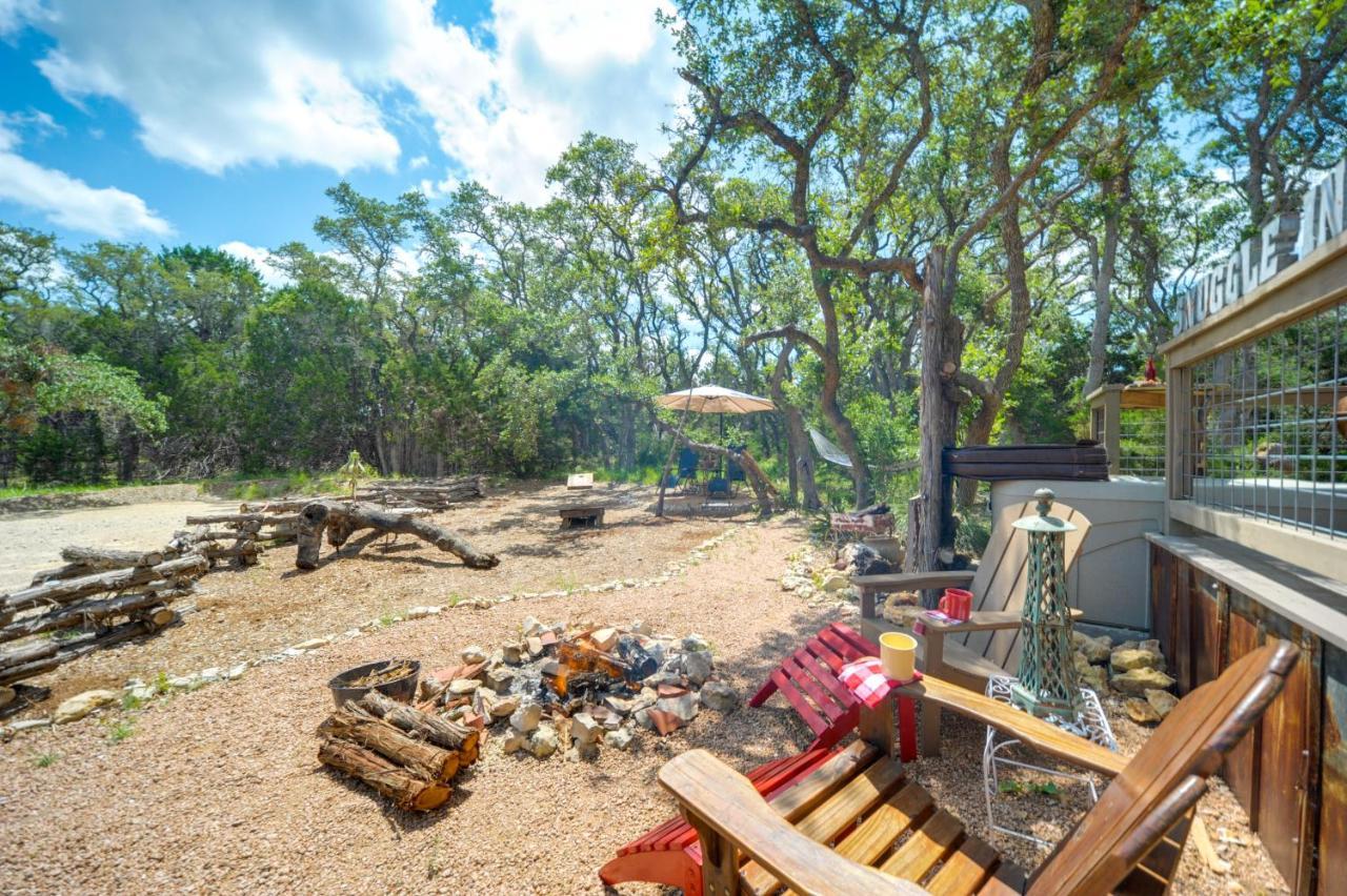 Snuggle Inn Wimberley Cabin With Fire Pit And Deck Ngoại thất bức ảnh