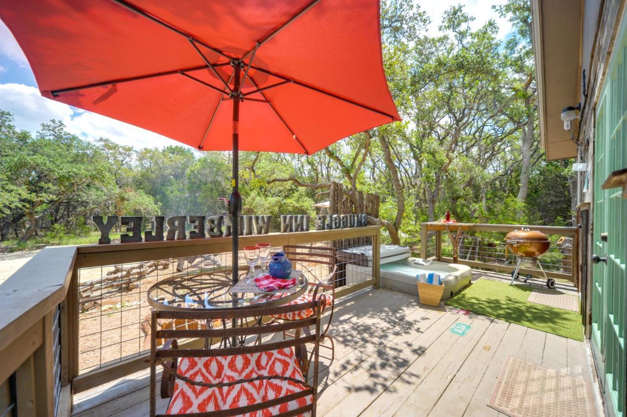 Snuggle Inn Wimberley Cabin With Fire Pit And Deck Ngoại thất bức ảnh
