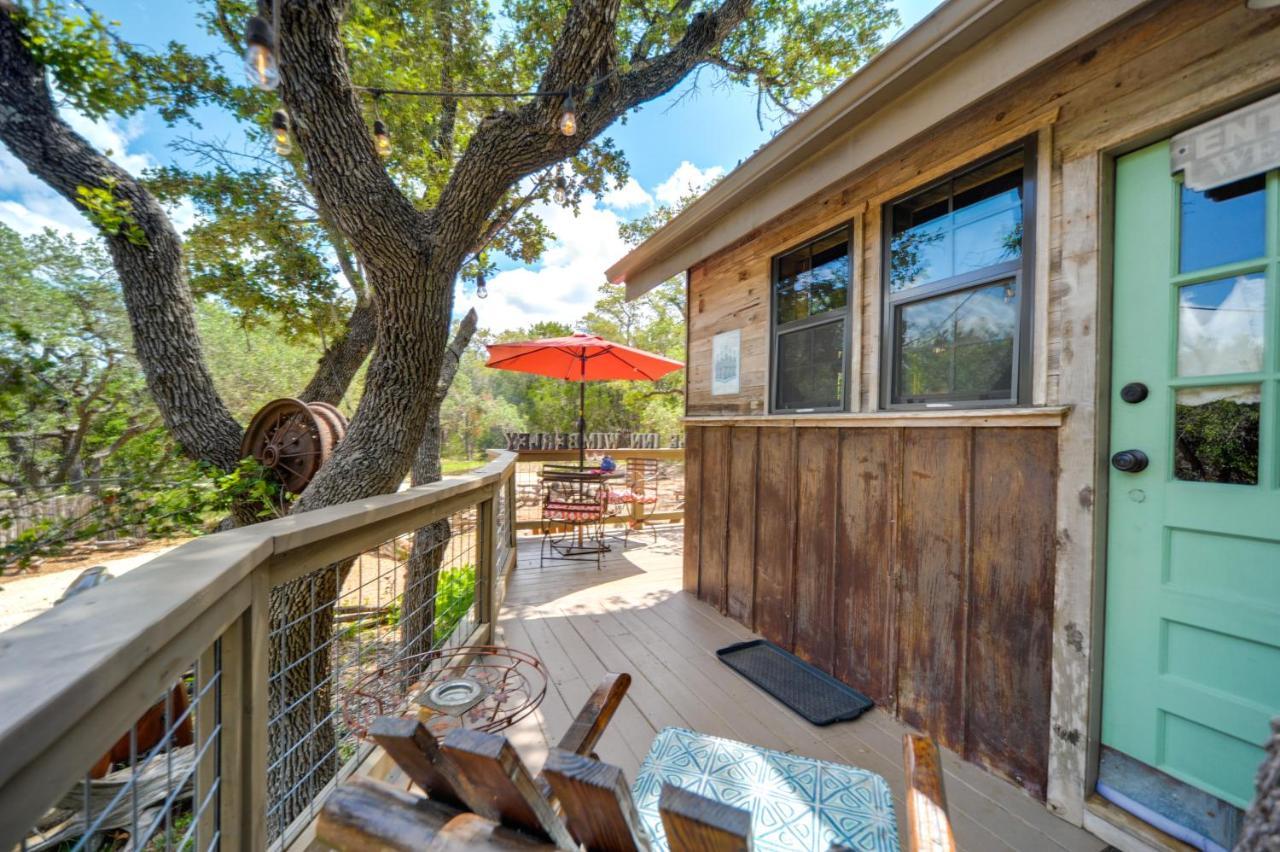Snuggle Inn Wimberley Cabin With Fire Pit And Deck Ngoại thất bức ảnh